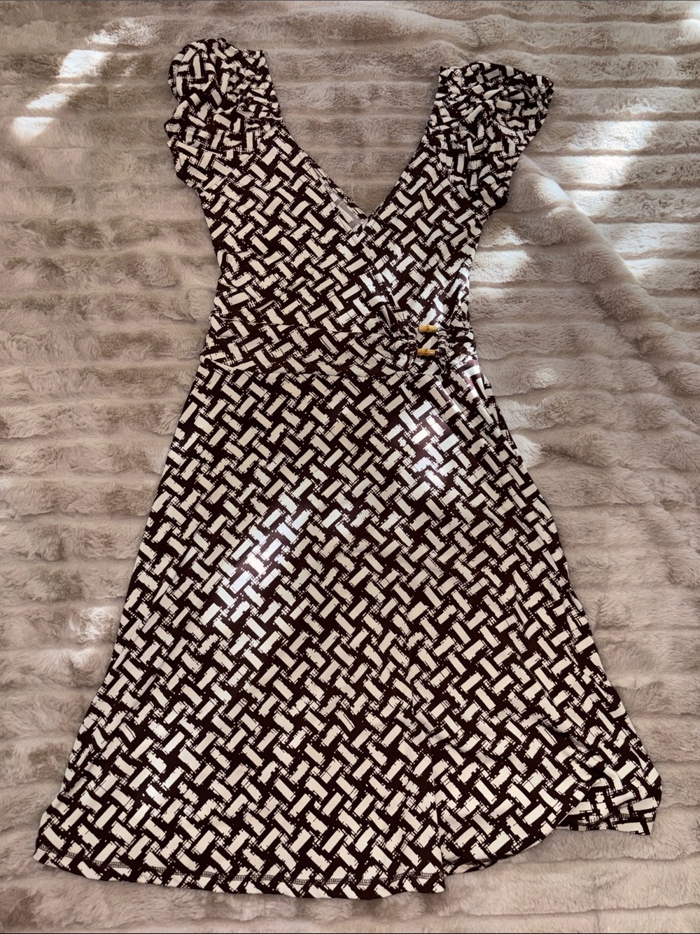 New York & Company Black and White Geometric Wrap Mini Dress